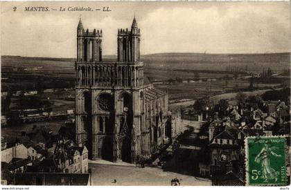 CPA MANTES-la-JOLIE Cathedrale (1411566)