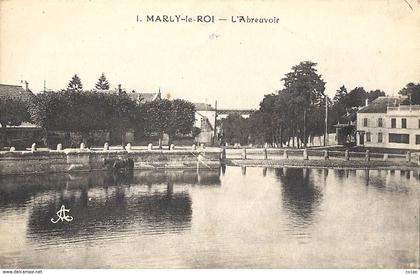 CPA Marly-le-Roi  L'Abreuvoir