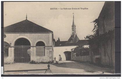 17 - Matha - La halle aux grains et l'Angélica