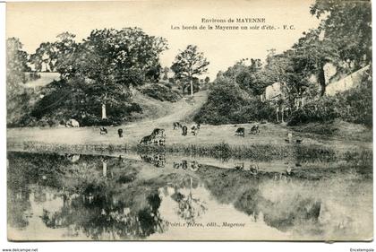 CPA - Carte postale - France - Mayenne - Les bords de la Mayenne un soir d'été  (CPV842)