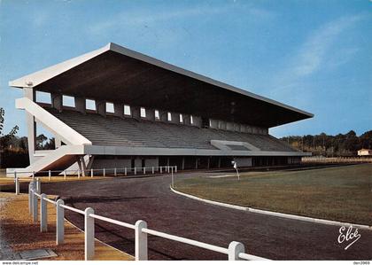 MERIGNAC - Le Stade Municipal