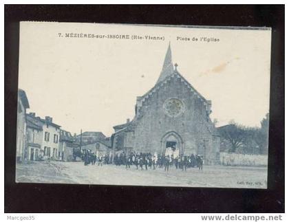 006109 mézière sur issoire place de l'église édit.roy n°7 animée sortie de commuion  belle carte