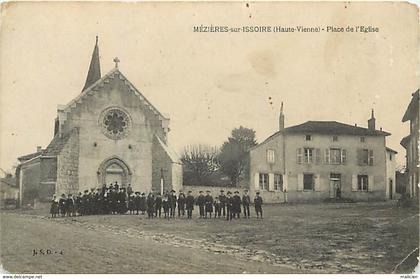 dpts div.-ref-AL01- haute vienne - mezières sur issoire - mezière sur issoire - place de l eglise - voir etat -