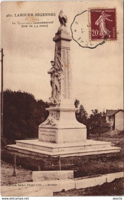 CPA LAROCHE-MIGENNES - Le Mon. Commemoratif (146413)