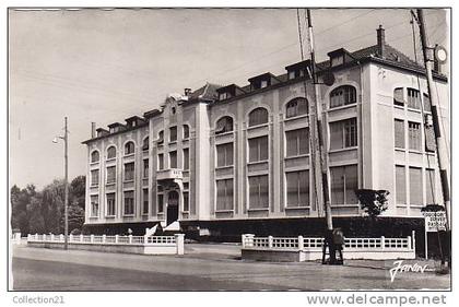 MONTBELIARD .... LE CERCLE HOTEL PEUGEOT