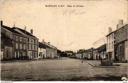 CPA MONTIGNY-le-ROI - Place du Chateau (995443)