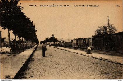 CPA AK MONTLHERY Route Nationale TRAM VAPEUR  (977571)