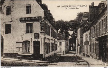 CPA MONTREUIL-sur-MER - La Grande Rue (45085)