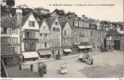 Morlaix - La Place des Viarmes et les Vieilles Maisons