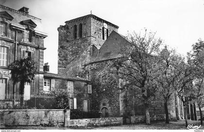 MOUILLERON EN PAREDS : L'EGLISE