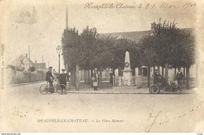 CPA Neauphle-le-Château La Place Mancest