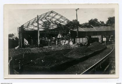 carte photo Neufchateau dépôt de locomotive incendié par les Allemands en1944.tampon Mallet Mme Goulpeau rue de france