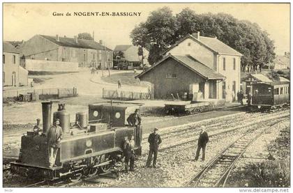 CPA (52) NOGENT EN BASSIGNY  la gare