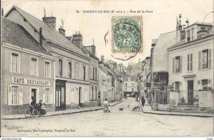 CPA Nogent-le-Roi Rue de la Gare