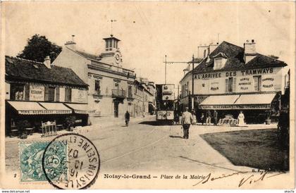 CPA NOISY-le-GRAND Place de la Mairie (869184)