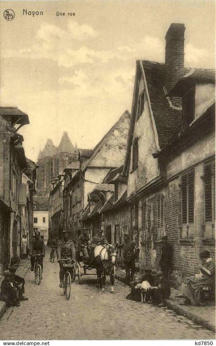 Noyon - Une rue