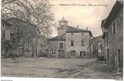 CPA Carte Postale France Pierrelatte  Place de l'Horloge 1918  VM56639