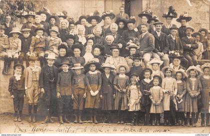 CARTE-PHOTO- GROUPE DE PERSONNES- A SITUER