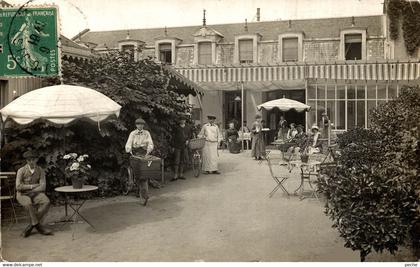 N°560 K -carte photo -Ouistreham -hôtel de l'Univers-