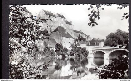 70, PESMES, LE VIEUX PESMES PITTORESQUE, LE CHATEAU