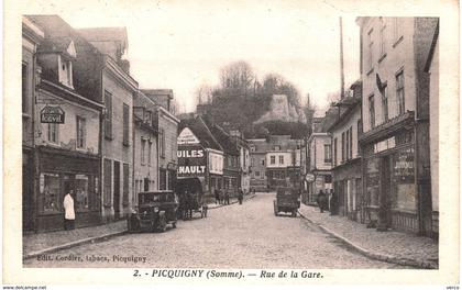 Carte  POSTALE  ANCIENNE de PICQUIGNY - Rue de la gare