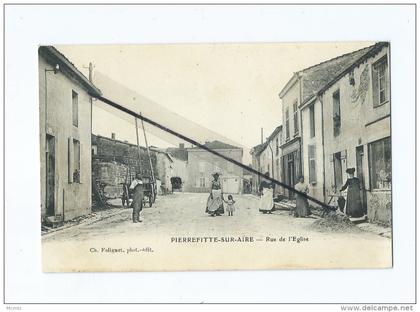 CPA  -  Pierrefitte sur Aire - Rue de l'église