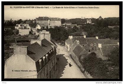 22 Plestin-les-Grèves 69. PLESTIN-les-GREVES (Côtes-du-Nord) - La Route Saint-Efflam e D22D K22194K C22194C RH006501