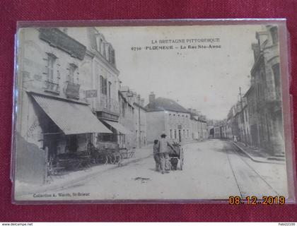 CPA - Ploemeur - La Rue Ste-Anne