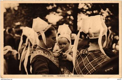 CPA Plougastel Daoulas- Femmes FRANCE (1026415)