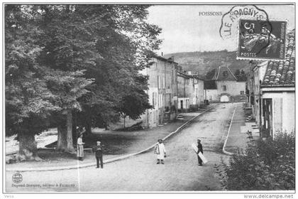 CARTE POSTALE ANCIENNE DE POISSONS  -   GRAND RUE