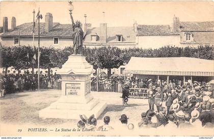 86-POITIERS- LA STATUE DE LA LIBERTE