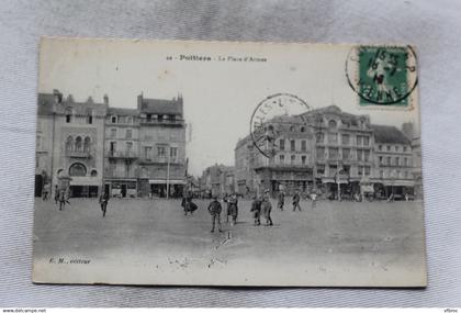 Poitiers, la place d'armes, Vienne 86