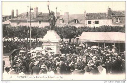 POITIERS ..... LA STATUE DE LA LIBERTE