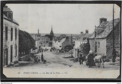 Pont Croix - La rue de la Paix