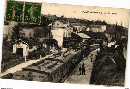 CPA PONT-sur-YONNE - La Gare (211314)