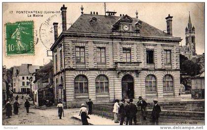 PONTCHATEAU......TRES ANIMEE...LA MAIRIE