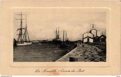 CPA LA NOUVELLE Entrée du Port (618362)