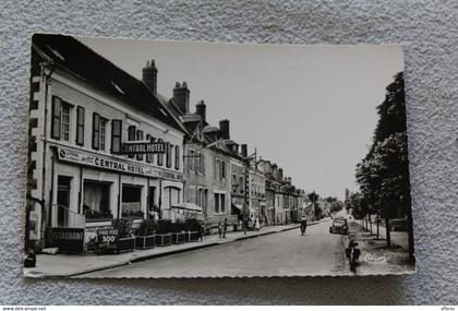 Cpsm, Pougues les Eaux, Central hôtel route Nationale, route bleue, Nièvre 58