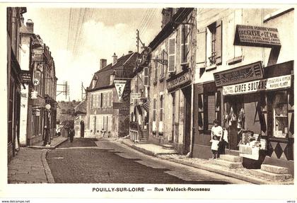 Carte Postale ancienne de POUILLY sur LOIRE - Rue Waldeck Rousseau