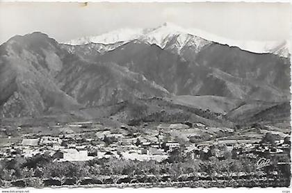 CPSM  Prades vue panoramique sur le Canigou