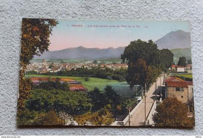 Prades, vue d'ensemble prise du pont de la Têt, Pyrénées orientales 66