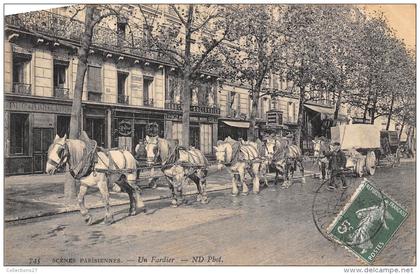 75-PARIS - UN FARDIER ( TRANSPORTEUR DE MARCHANDISES )