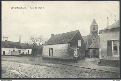 CPA QUIEVRECHAIN    Place de l'Eglise