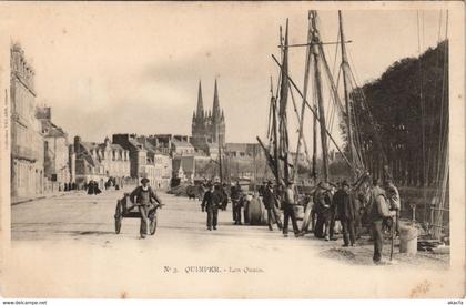 CPA QUIMPER - Les Quais (143972)