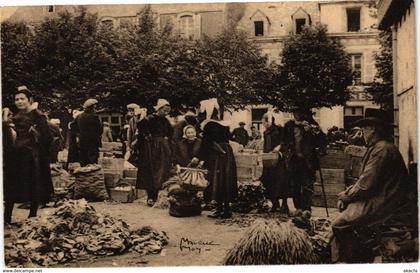 CPA QUIMPER-Marché (188747)