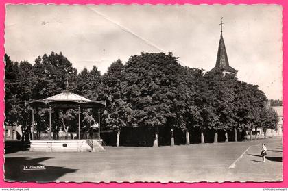 Raismes - Le Kiosque - Eglise - Animée - Edit. LA CIGOGNE - 1954