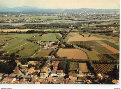 Rochemaure.. belle vue aérienne le Pont de Rochemaure au fond Montélimar