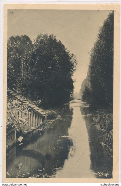 CPSM Romilly-sur-seine (Aube) Canal de Ravois circulée timbre tampon 1938