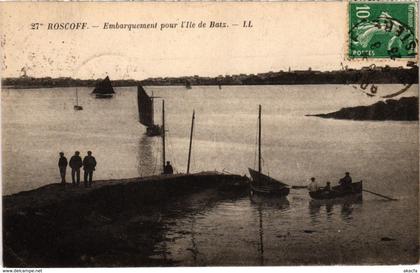 CPA Roscoff- Embarquement pour l'Ile de Batz FRANCE (1026174)