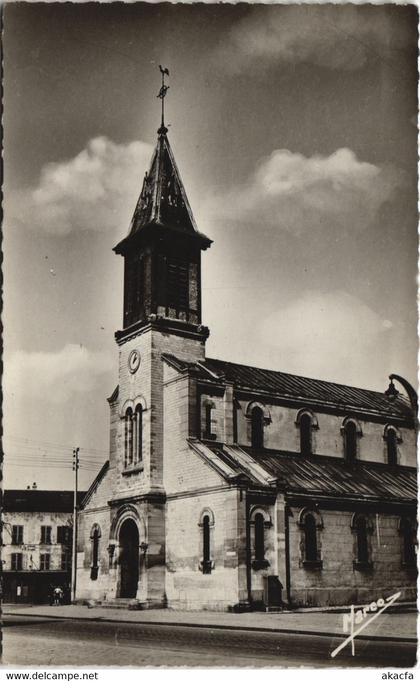 CPA ROSNY-sous-BOIS - l'Eglise Sainte-Genevieve (124403)